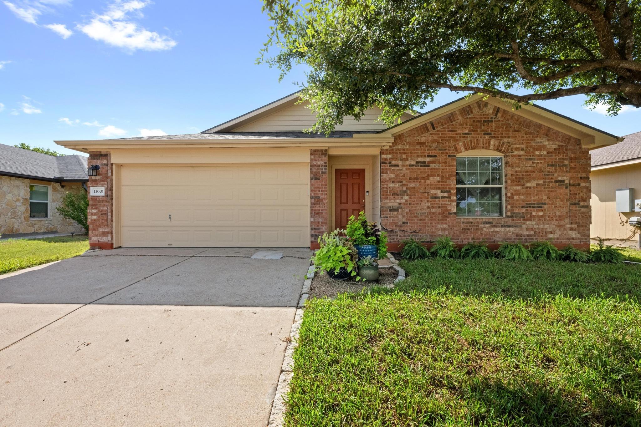 13001 Carillon WAY