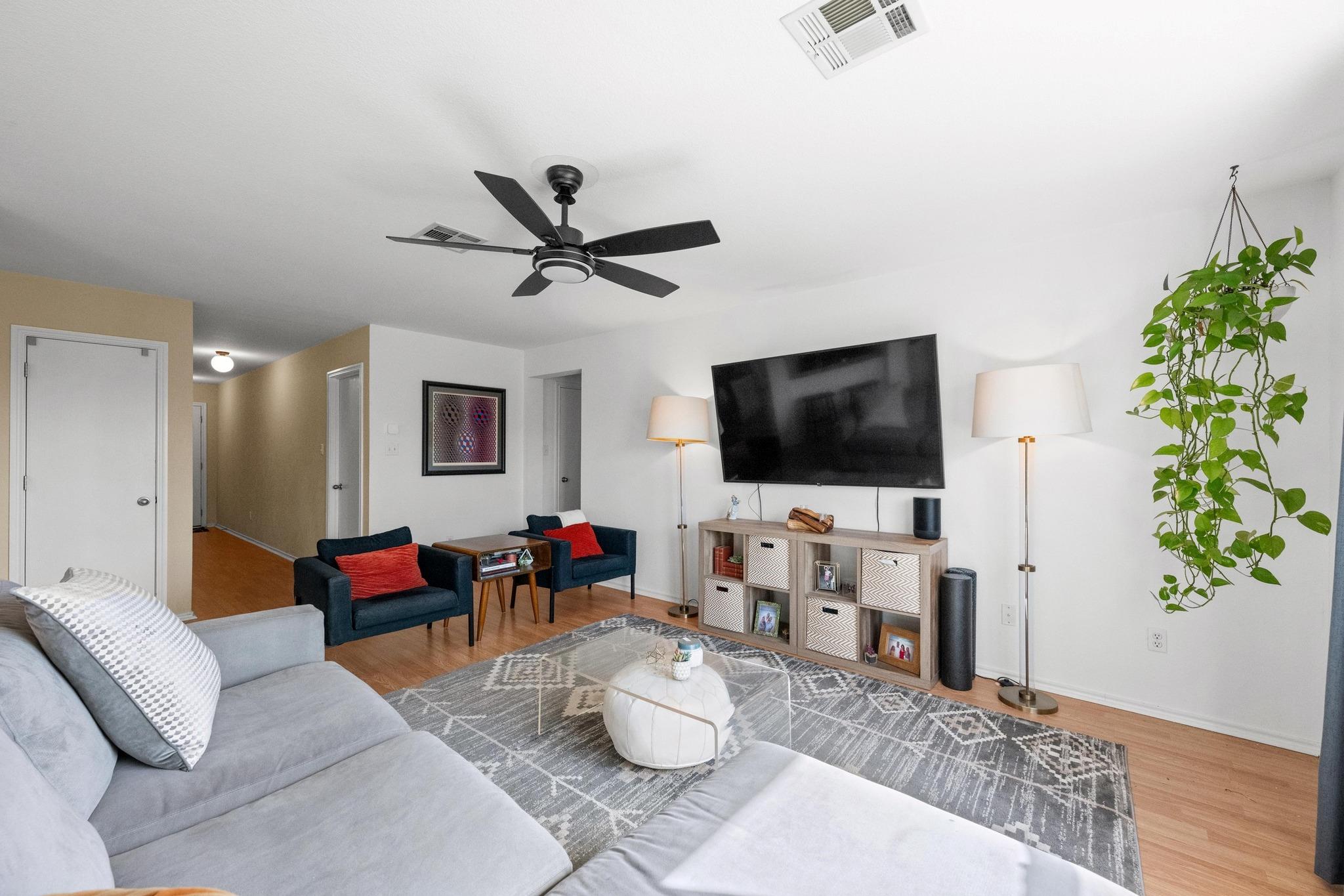 13001 Carillon WAY
