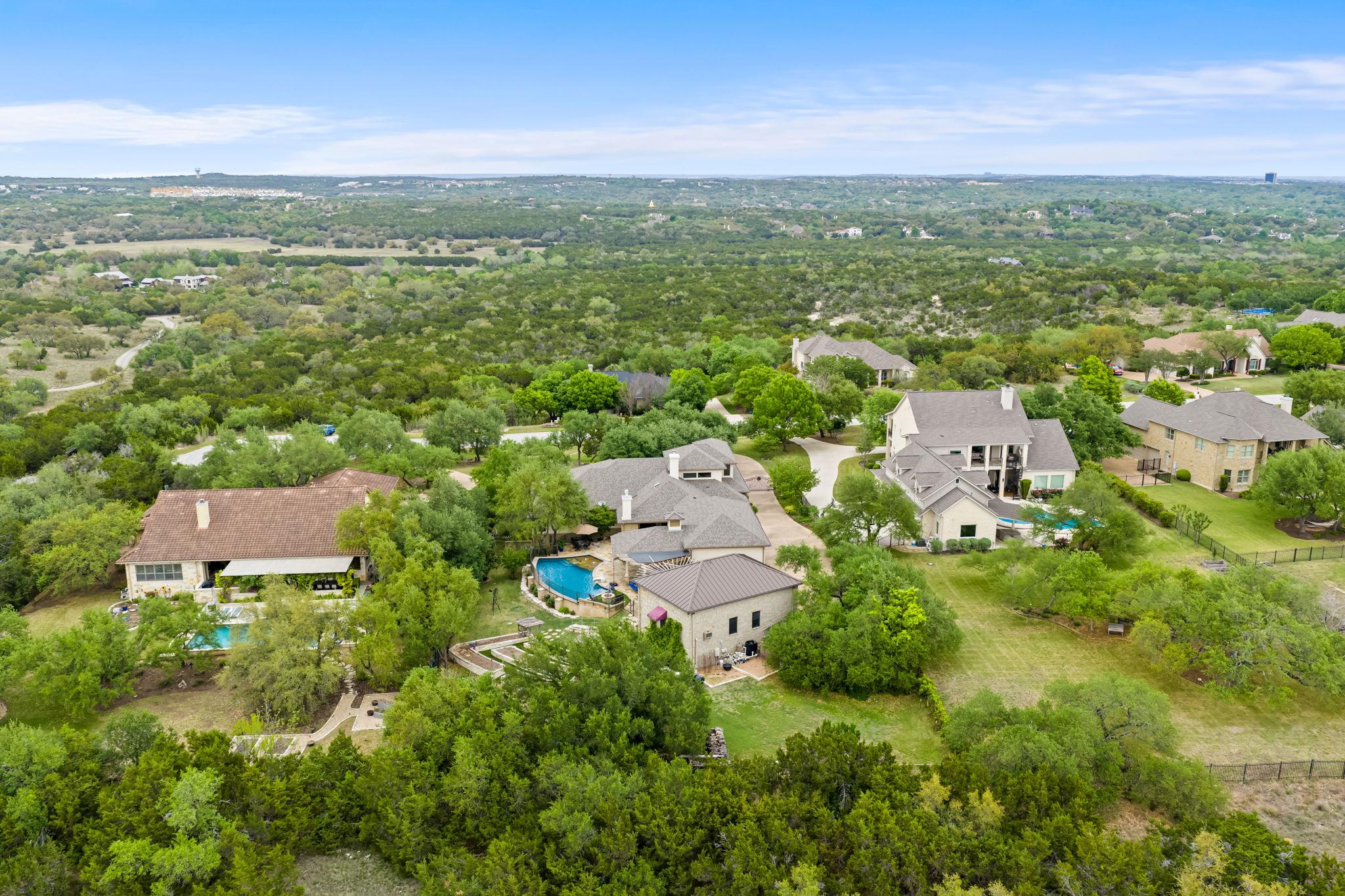 8815 Blazyk DR