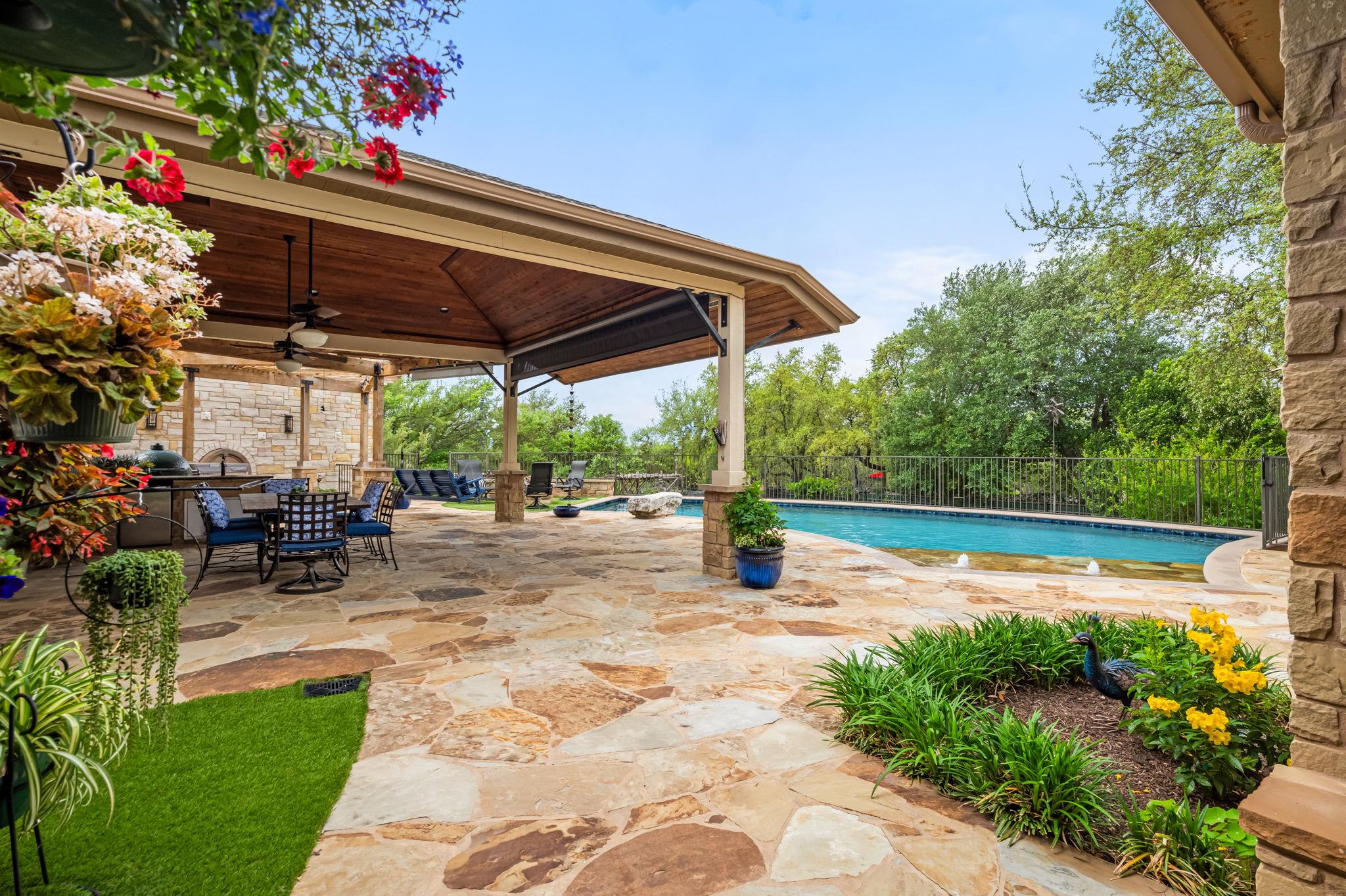 8815 Blazyk DR