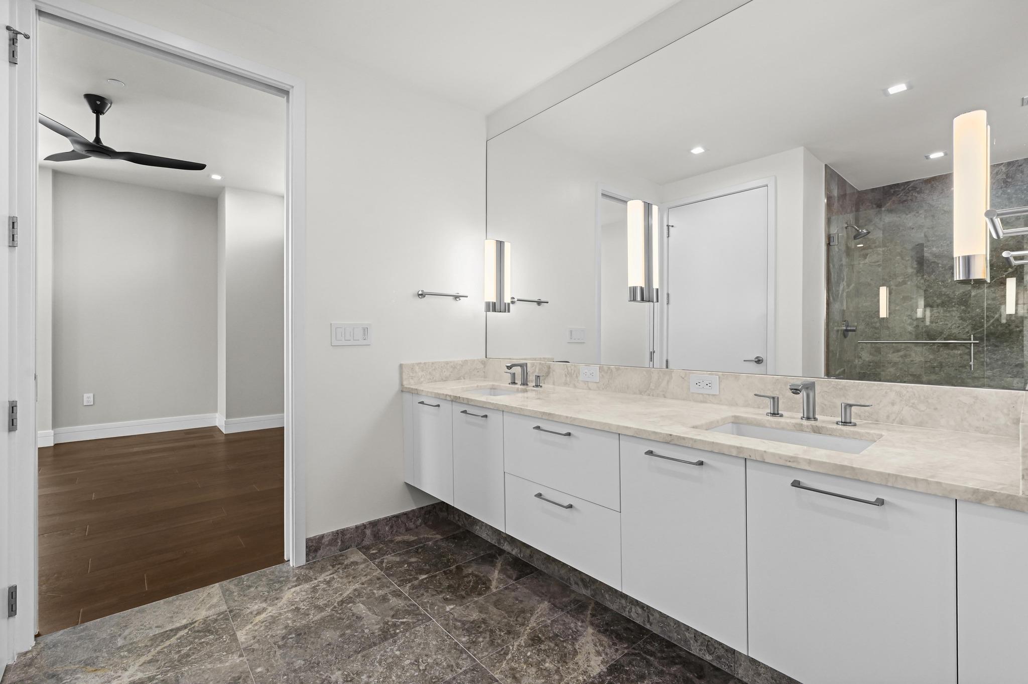 501 West Ave # 3201