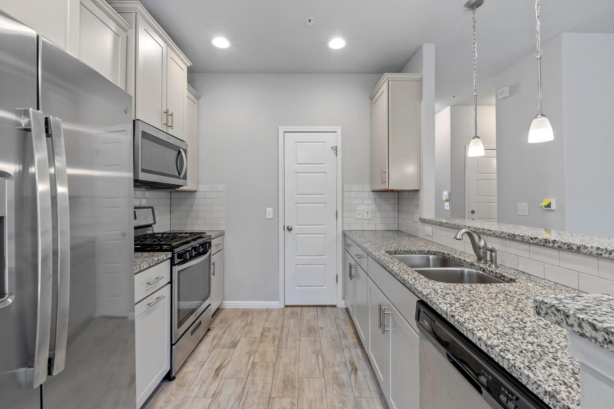 142 Thelonious DR