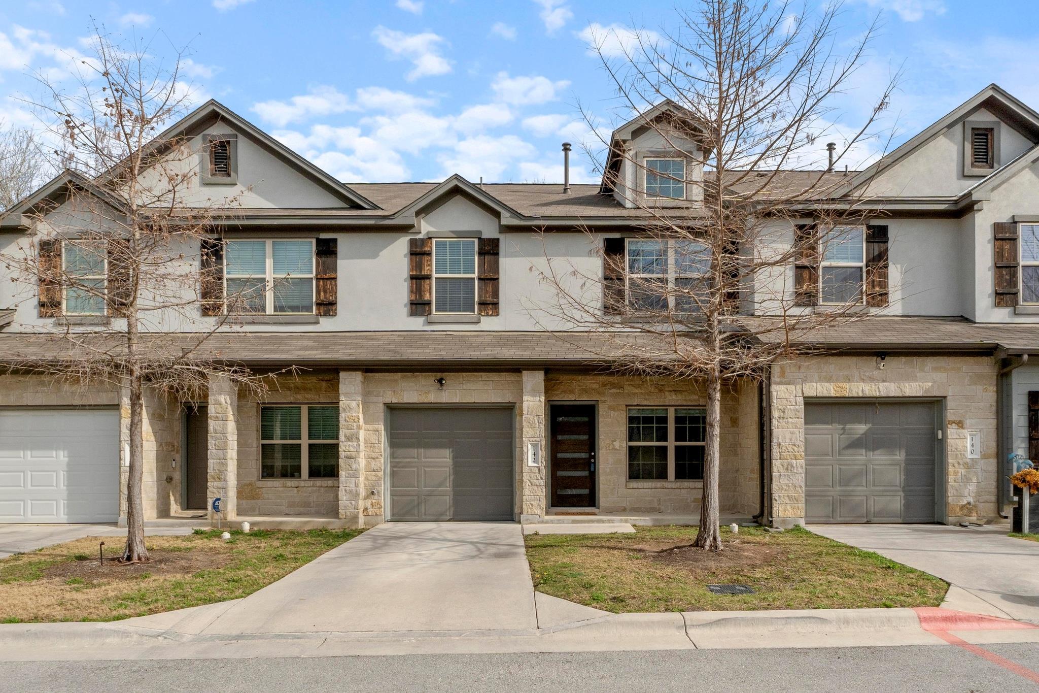142 Thelonious DR