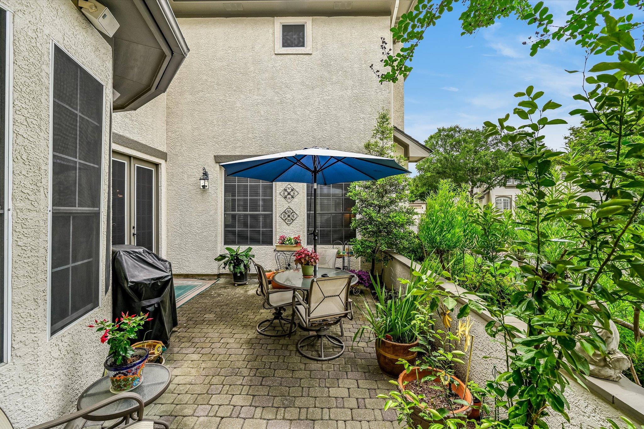 3816 Gaines CT