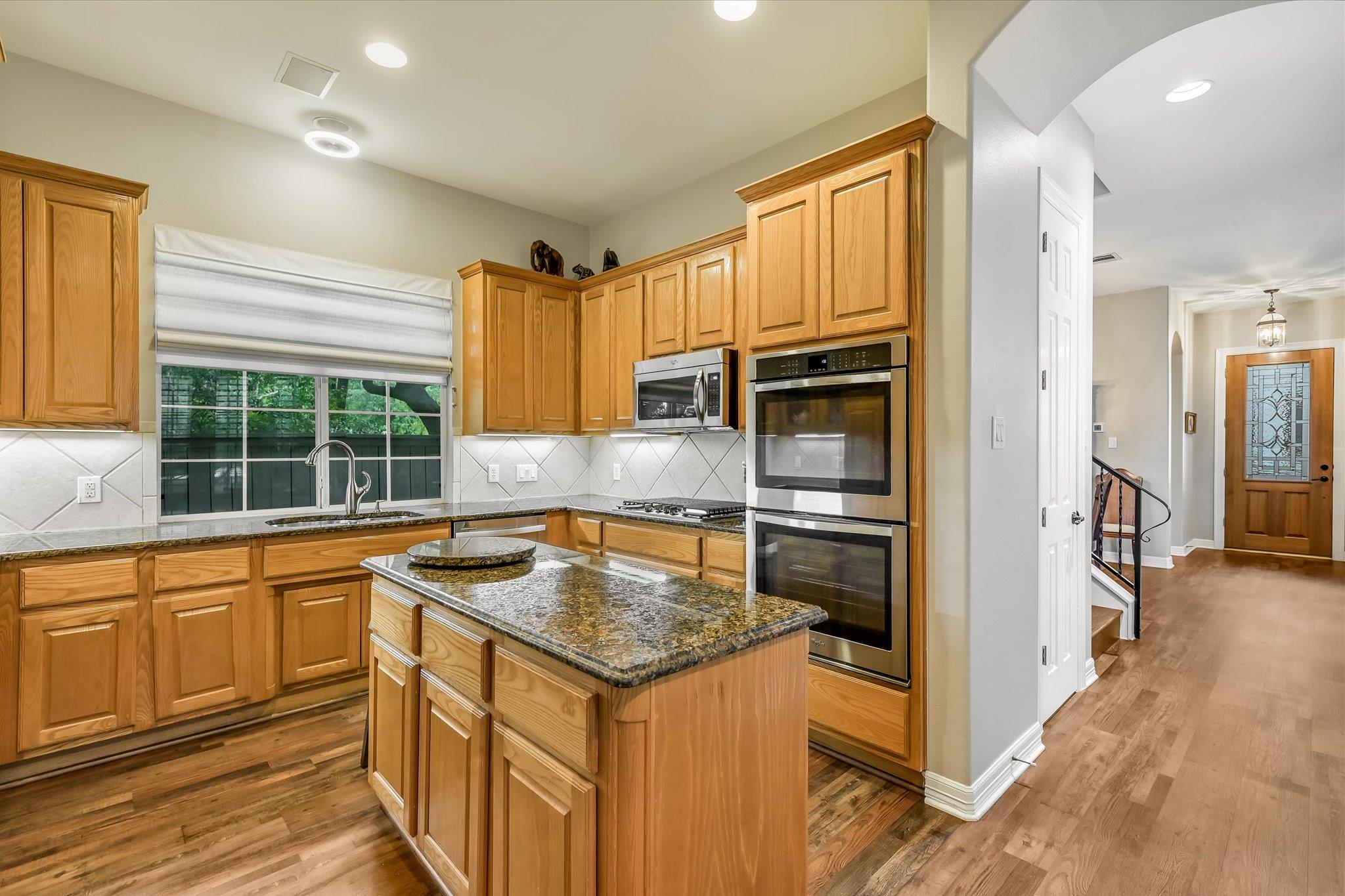 3816 Gaines CT