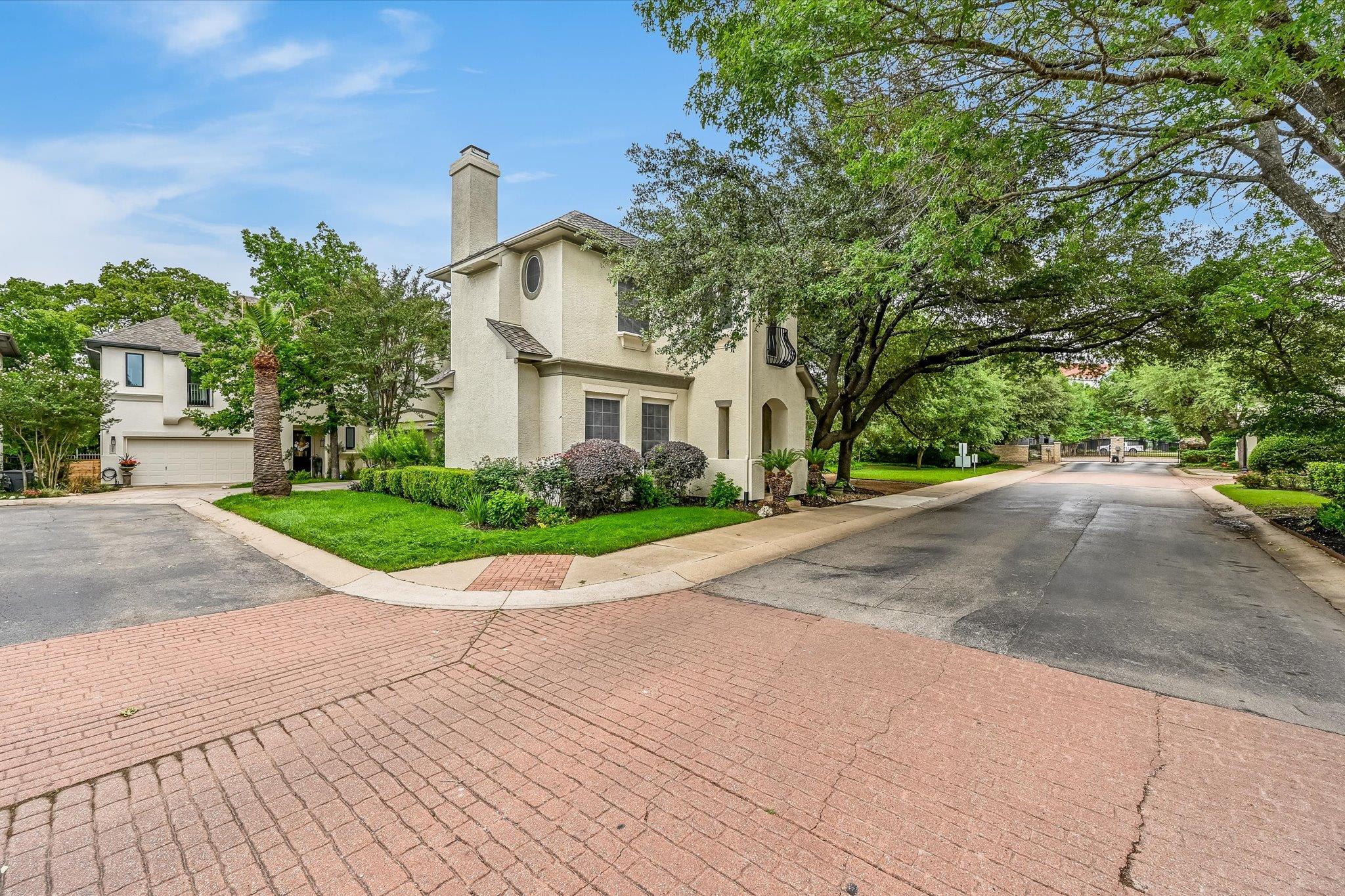 3816 Gaines CT
