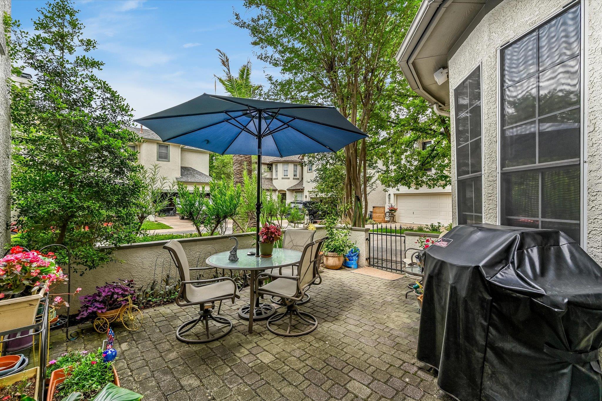 3816 Gaines CT