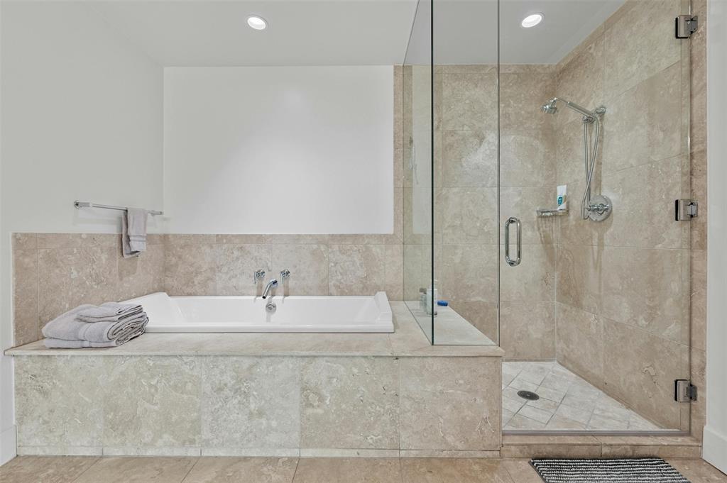 210 Lee Barton DR # 307