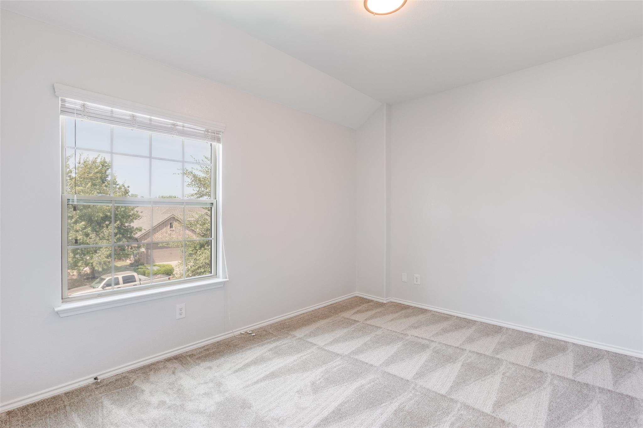 9317 Bentley Garner LN