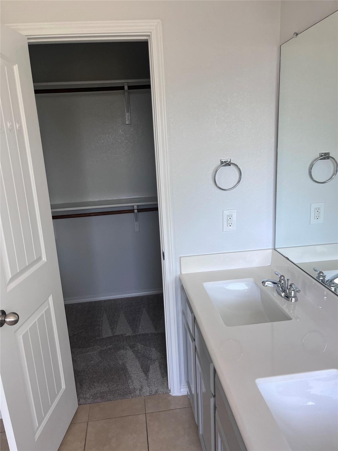 9317 Bentley Garner LN