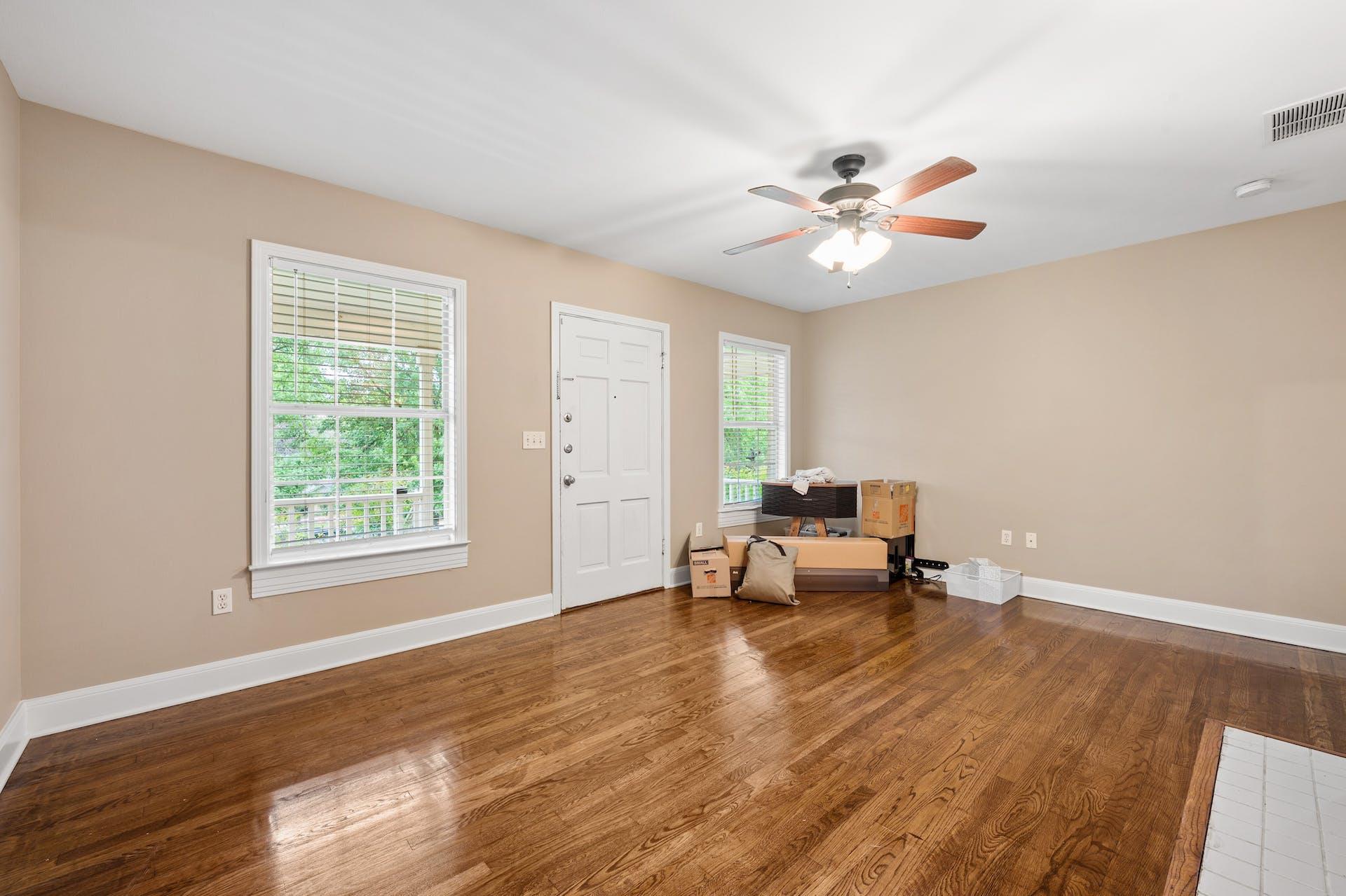 1809 W 39th ST Unit: A/B