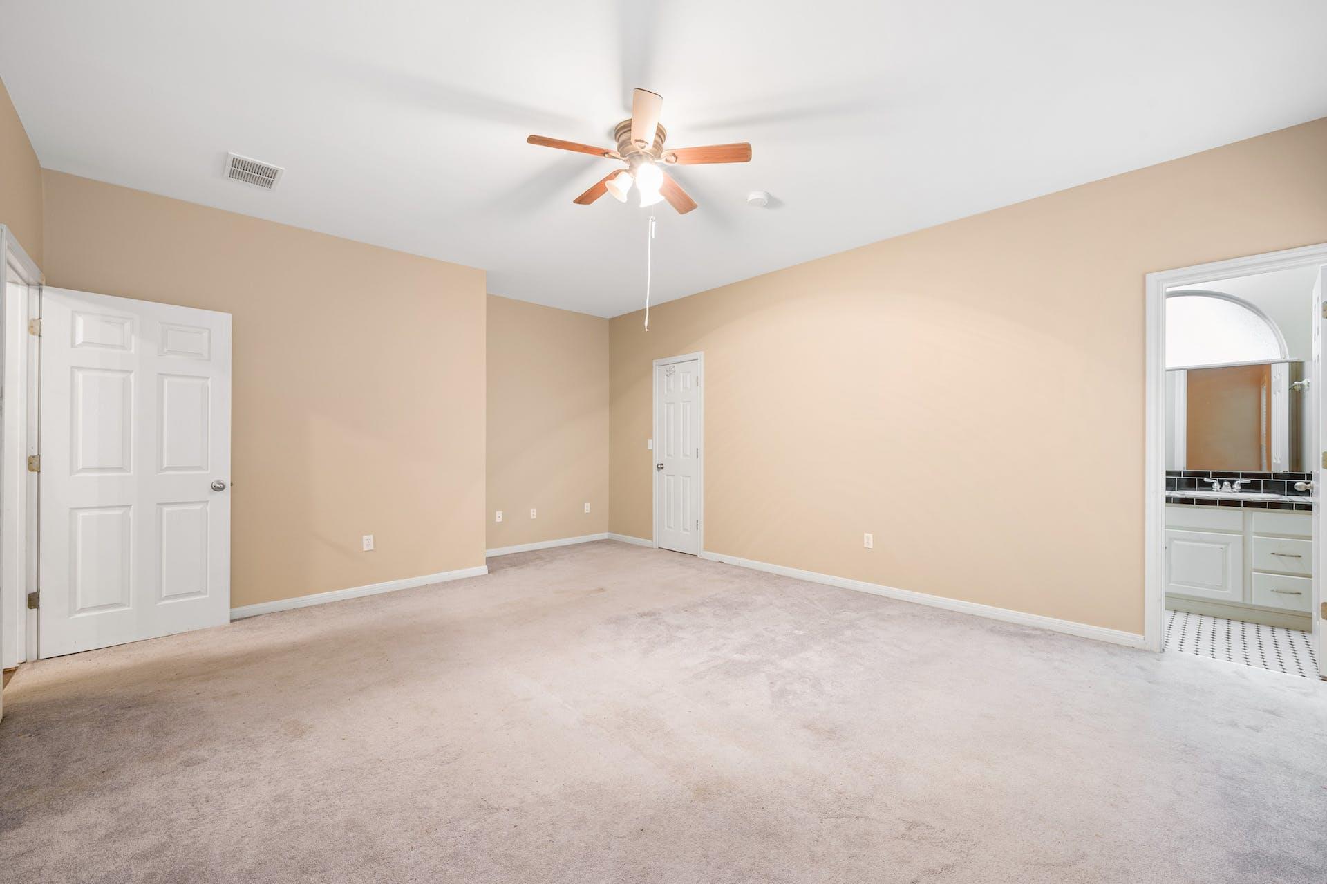 1809 W 39th ST Unit: A/B