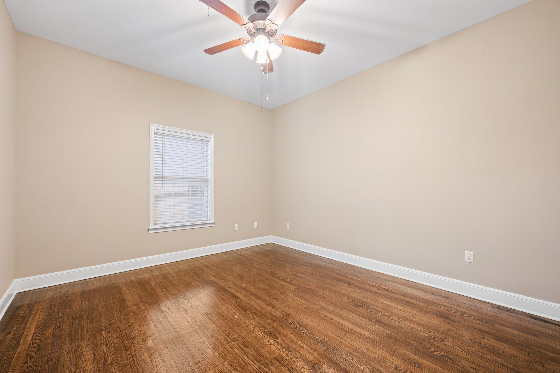 1809 W 39th ST Unit: A/B