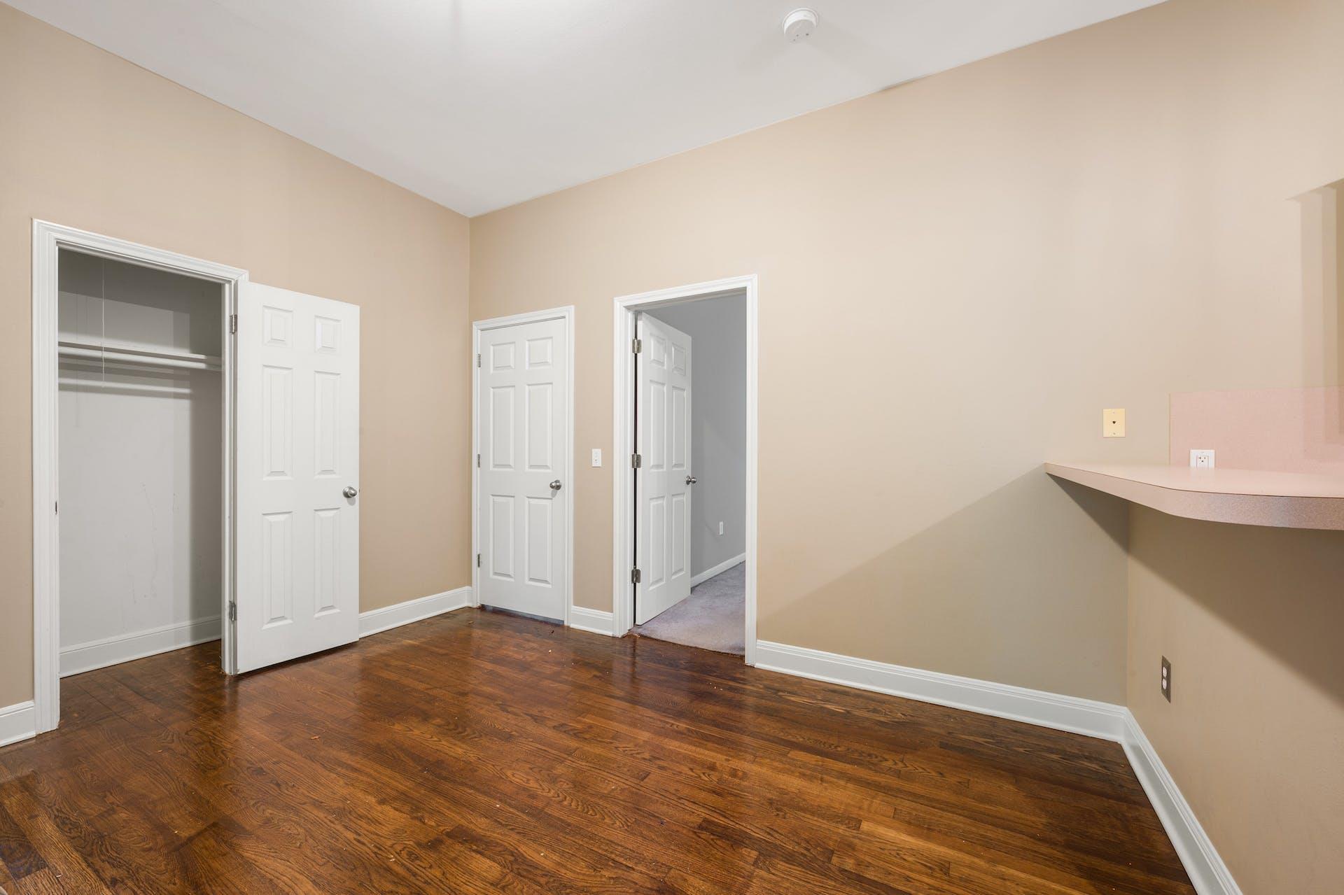 1809 W 39th ST Unit: A/B