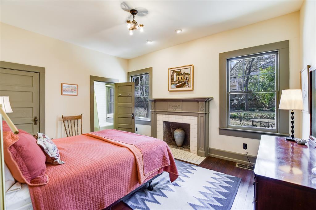 3110 Harris Park Ave