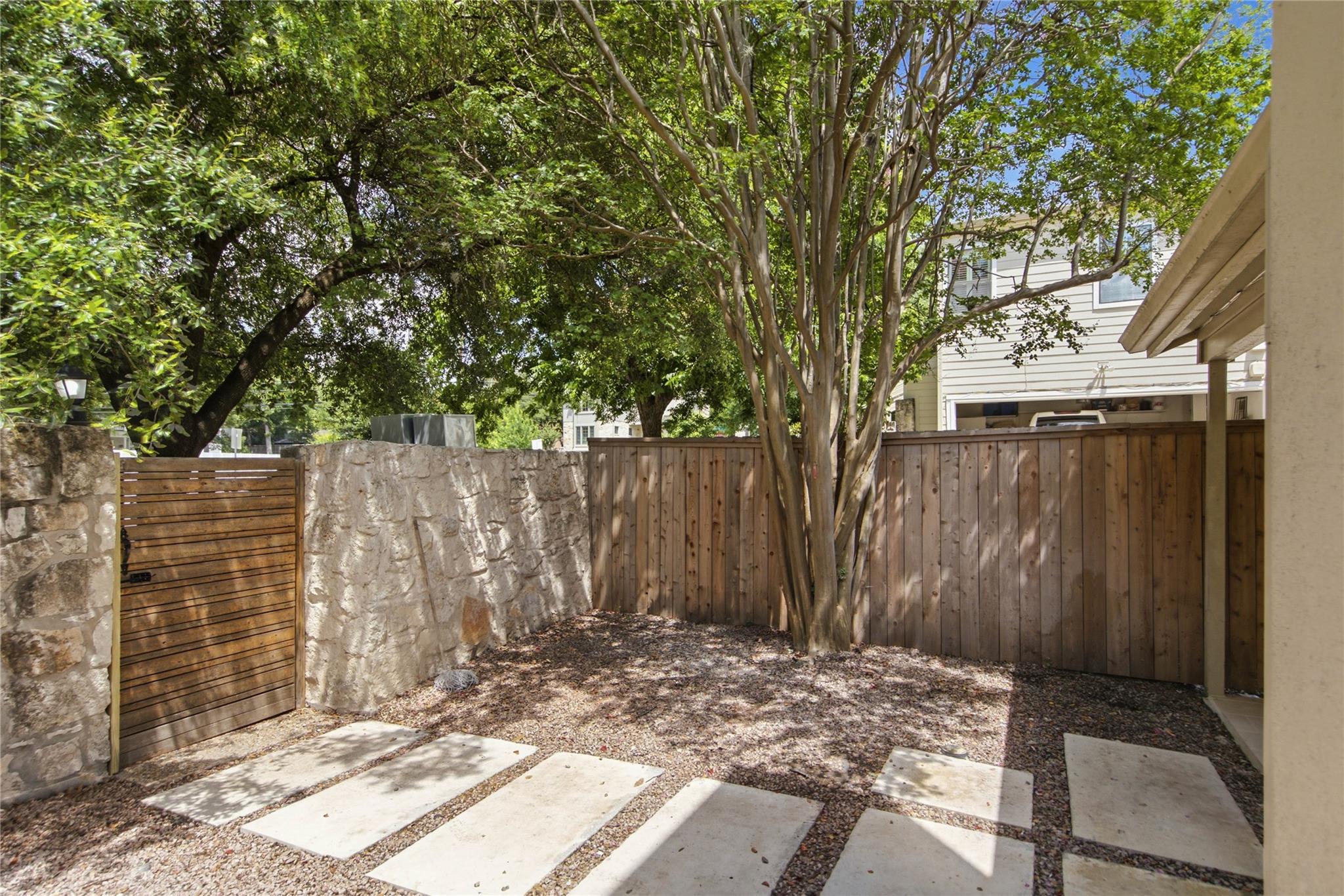 1801 Polo RD