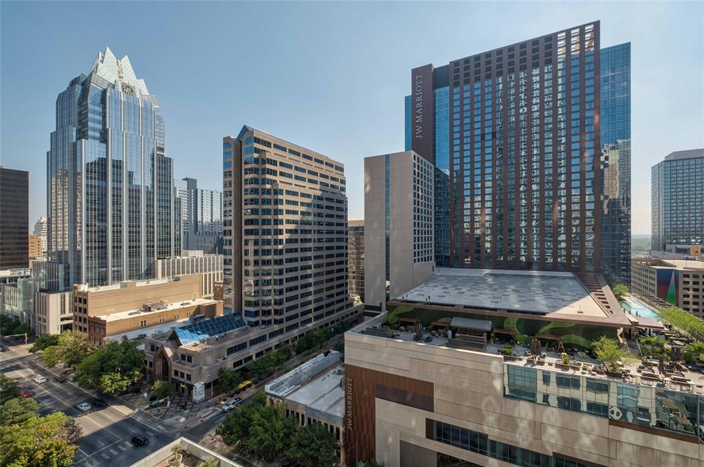 200 Congress Ave # 15B