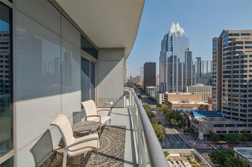 200 Congress Ave # 15B