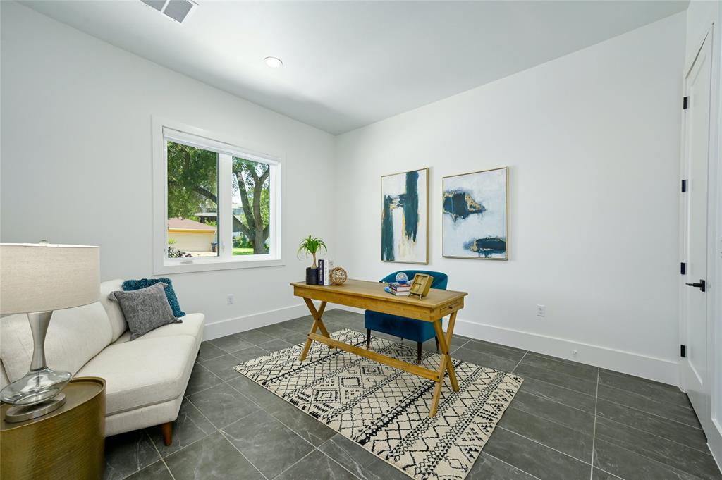 3317 Rosefinch TRL