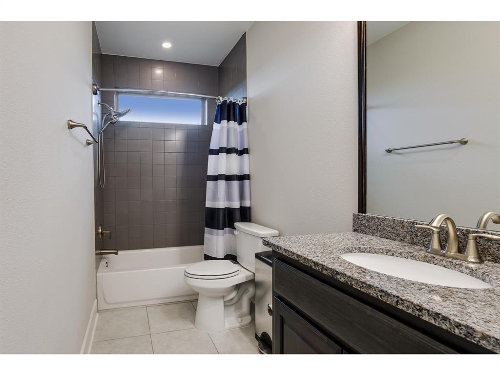 4610 Flameleaf Sumac DR