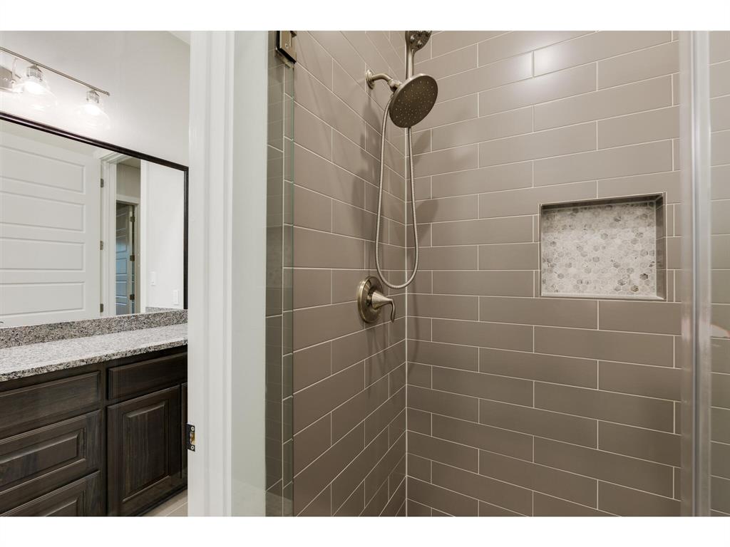 4610 Flameleaf Sumac DR