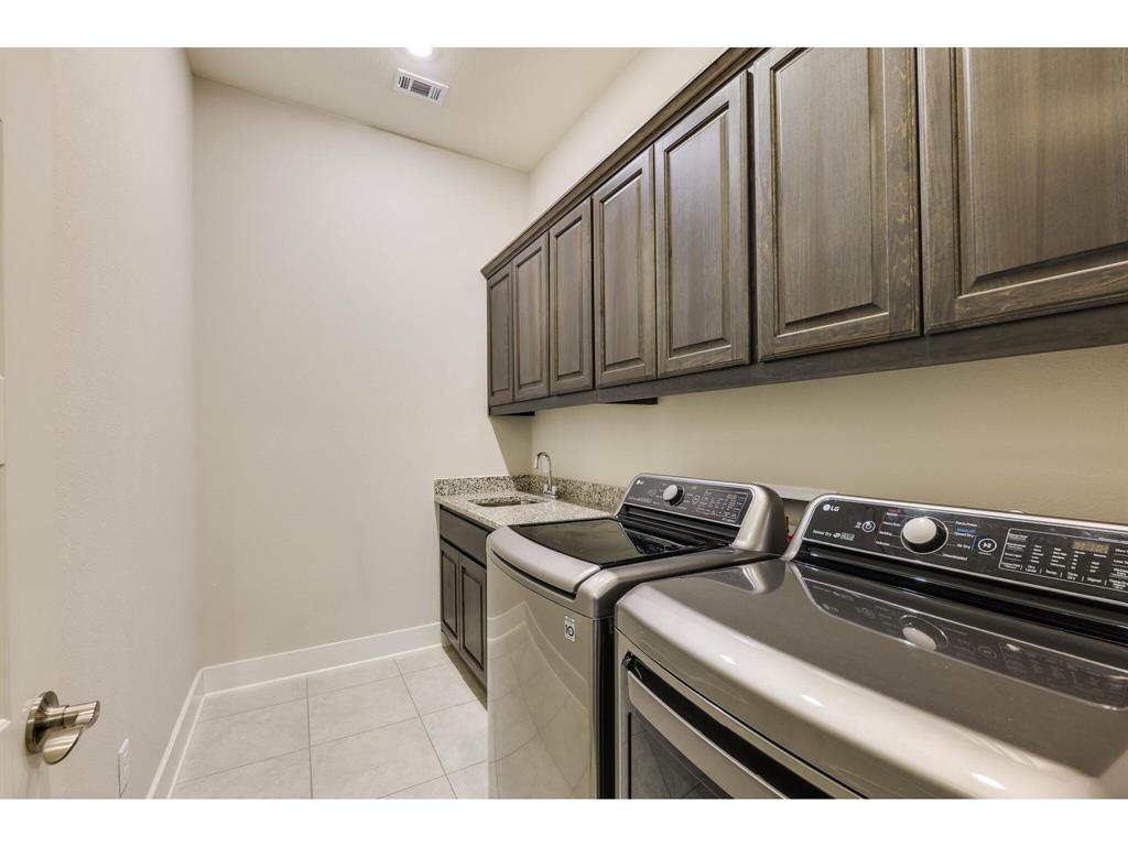 4610 Flameleaf Sumac DR