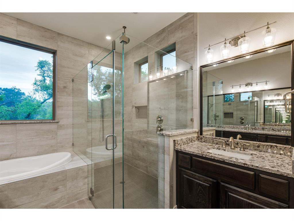 4610 Flameleaf Sumac DR