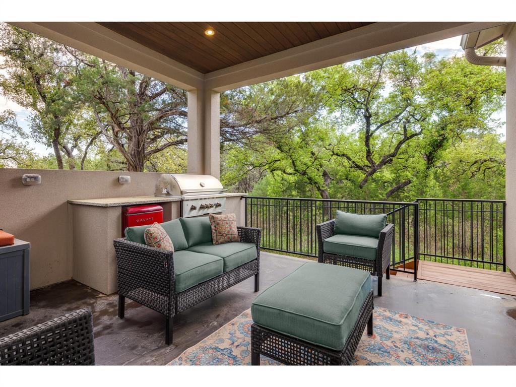 4610 Flameleaf Sumac DR