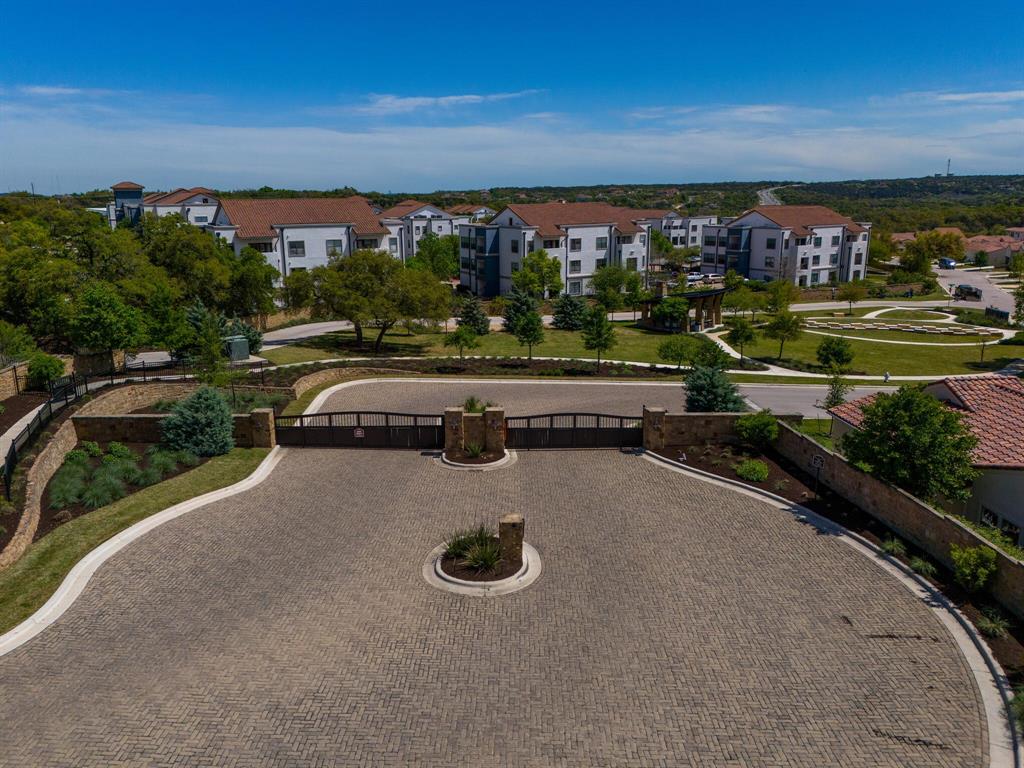 4610 Flameleaf Sumac DR