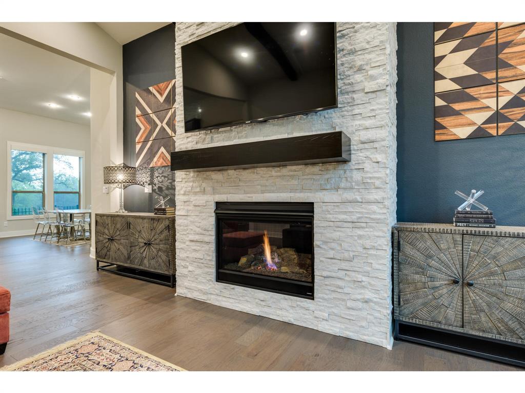 4610 Flameleaf Sumac DR