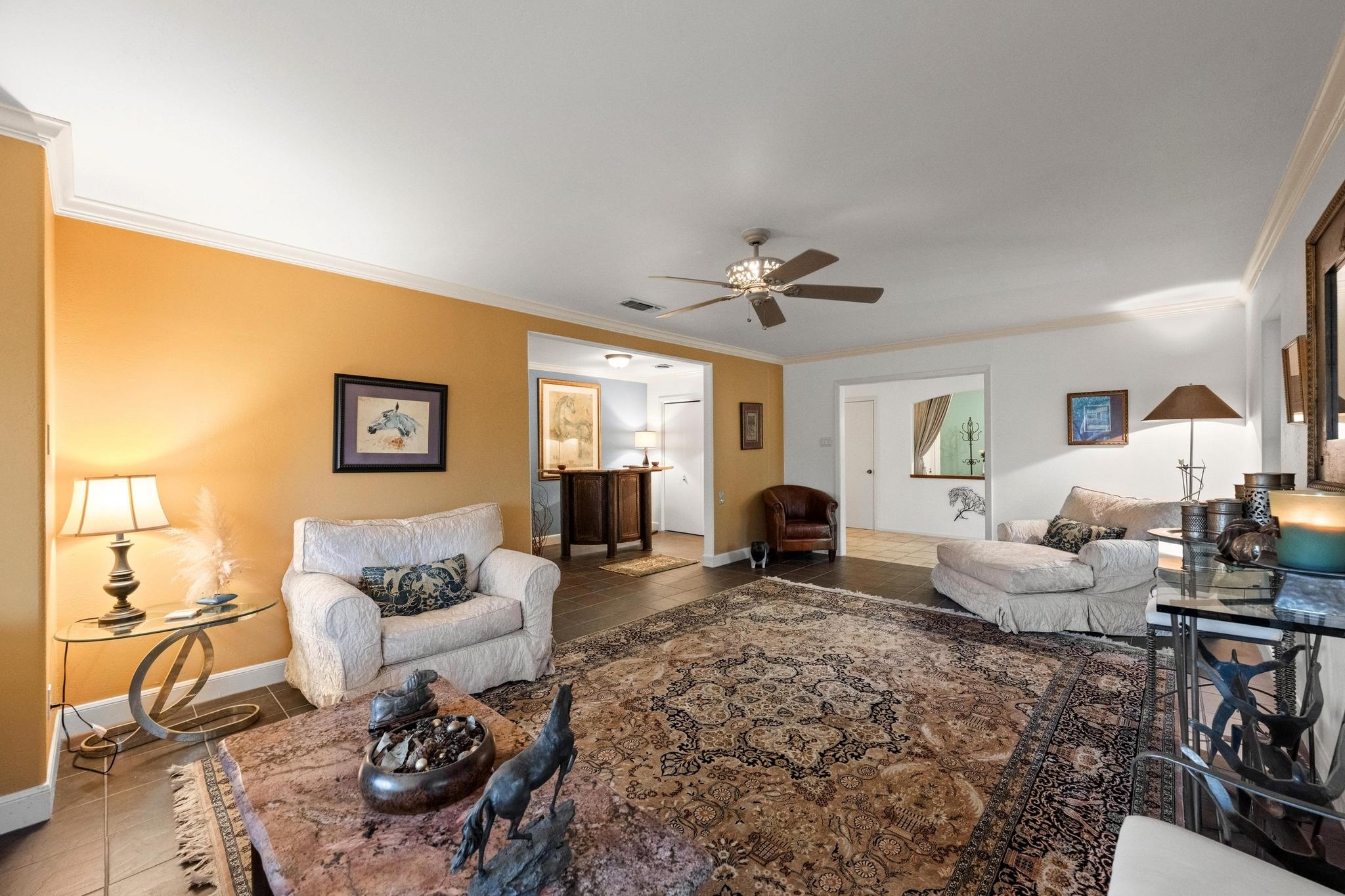 5200 Bell Springs RD