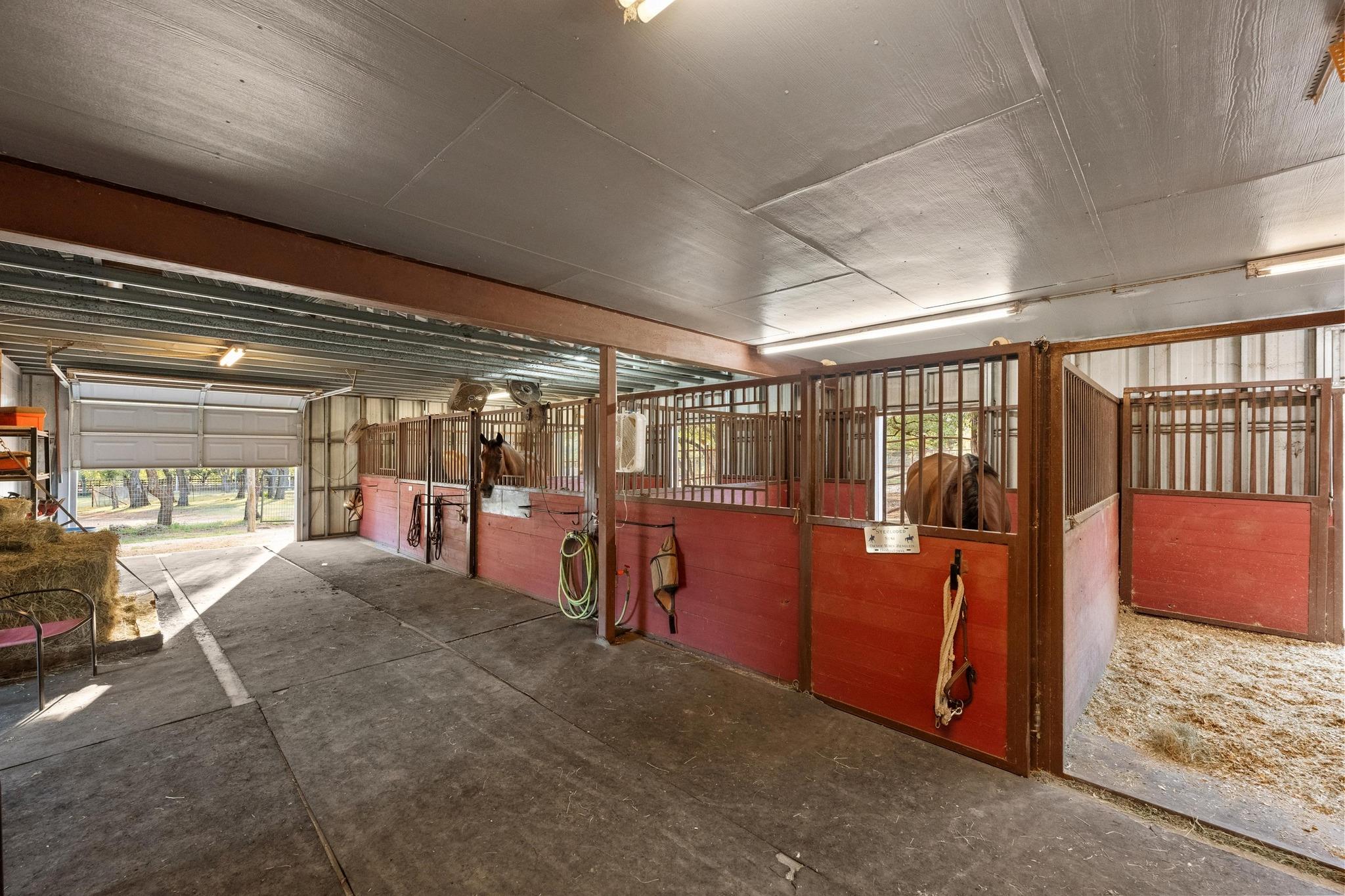 5200 Bell Springs RD