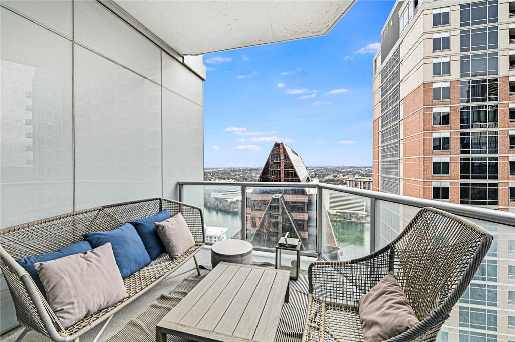 200 Congress Ave Unit: 28SW