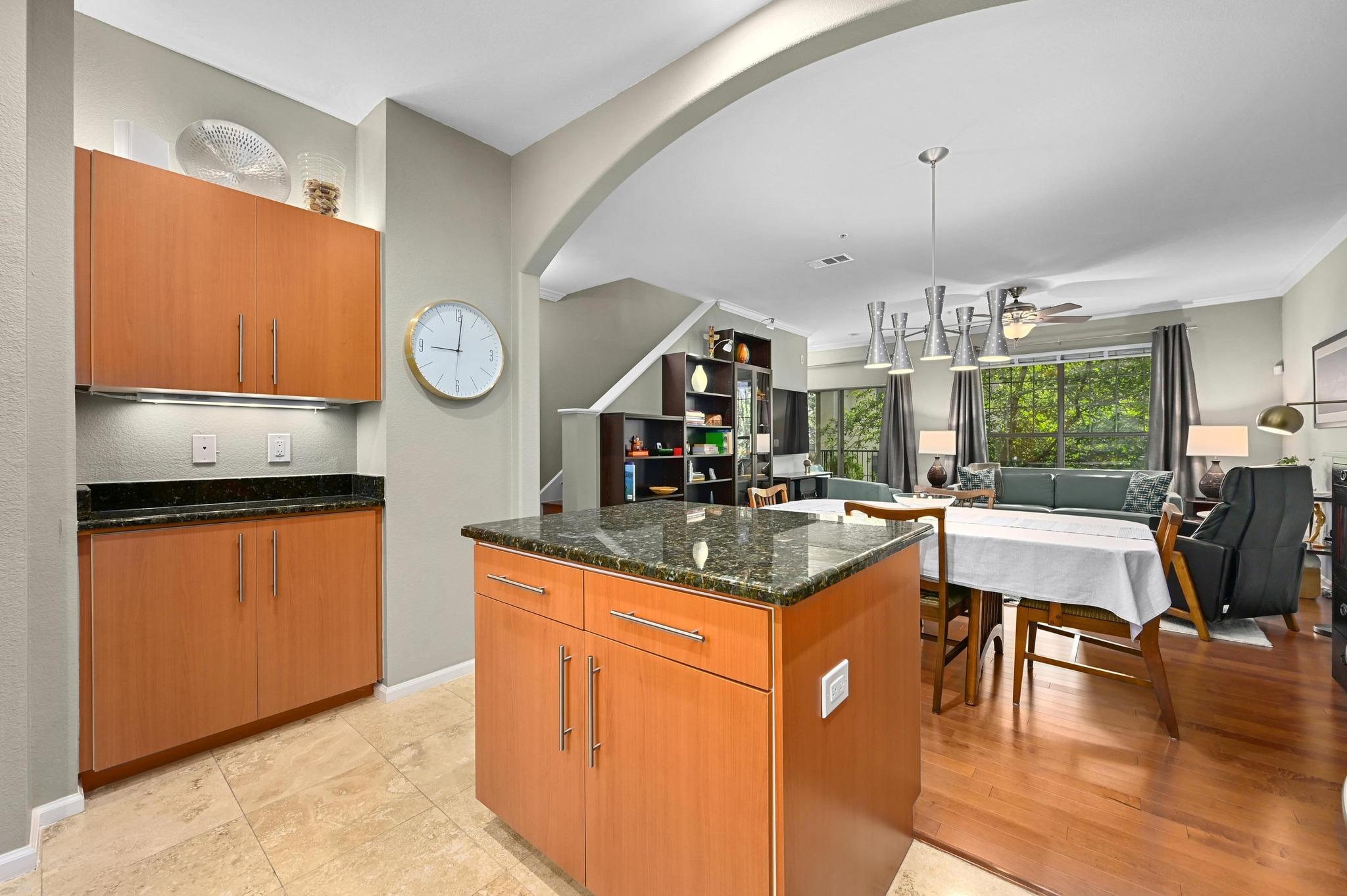 11203 Ranch Road 2222 RD # 1104