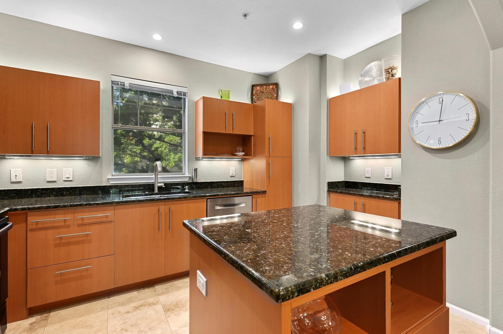 11203 Ranch Road 2222 RD # 1104