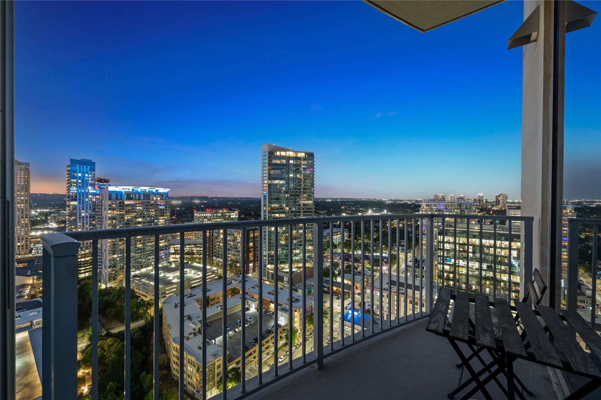 360 Nueces ST # 2610