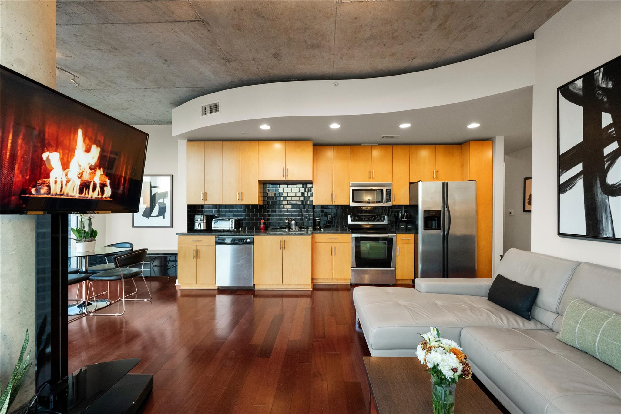 360 Nueces ST # 2610