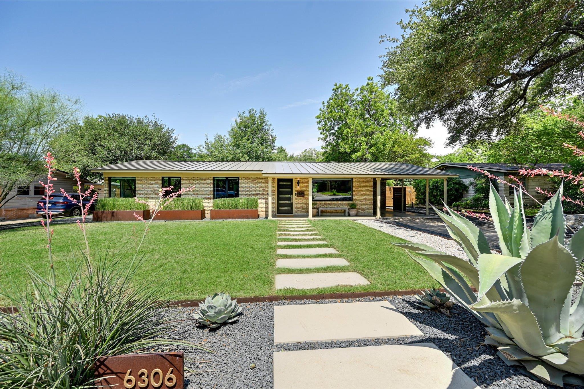6306 Wilbur DR