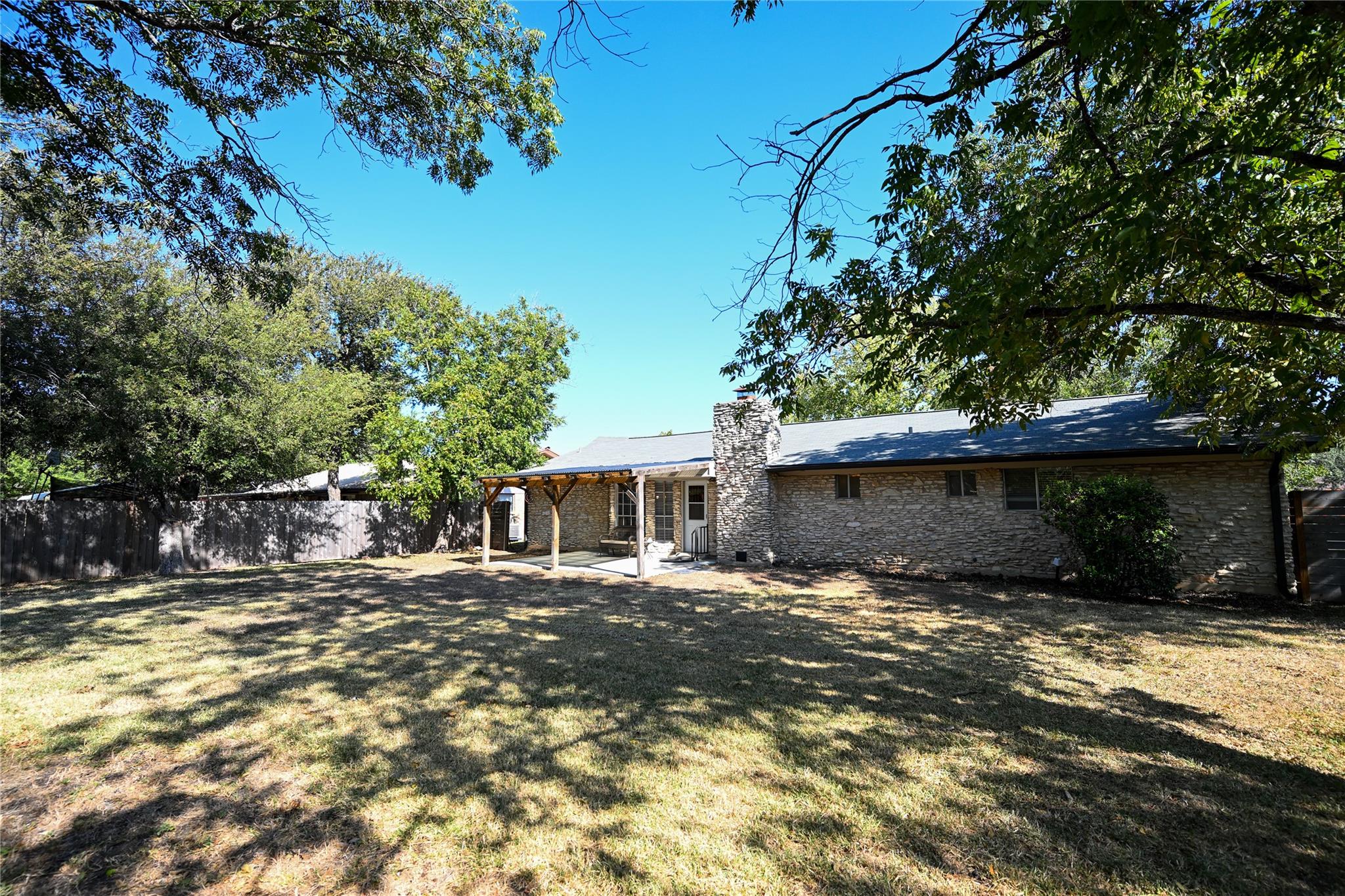 401 Dove Creek DR