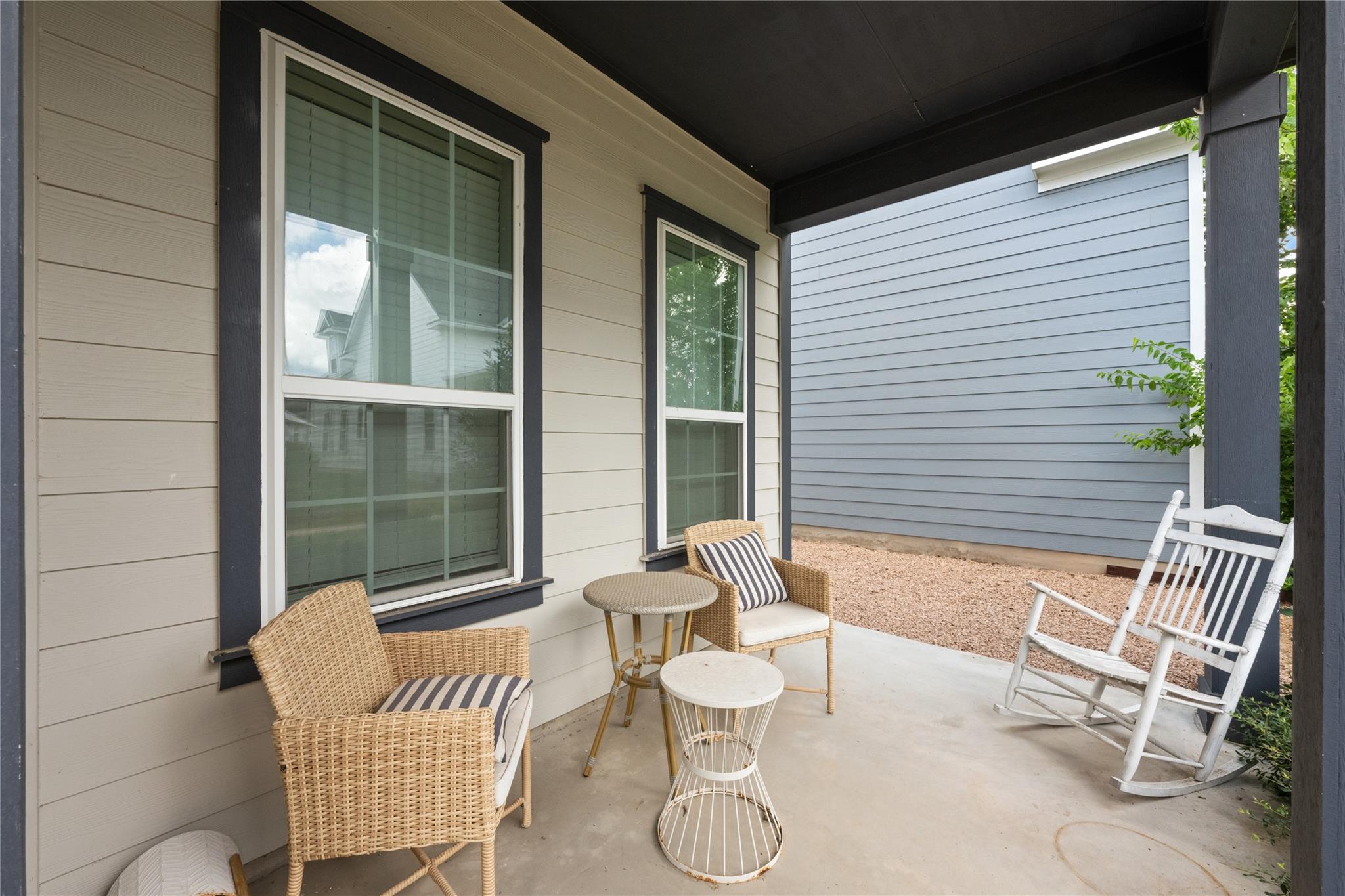 1182 Grant Wood Ave