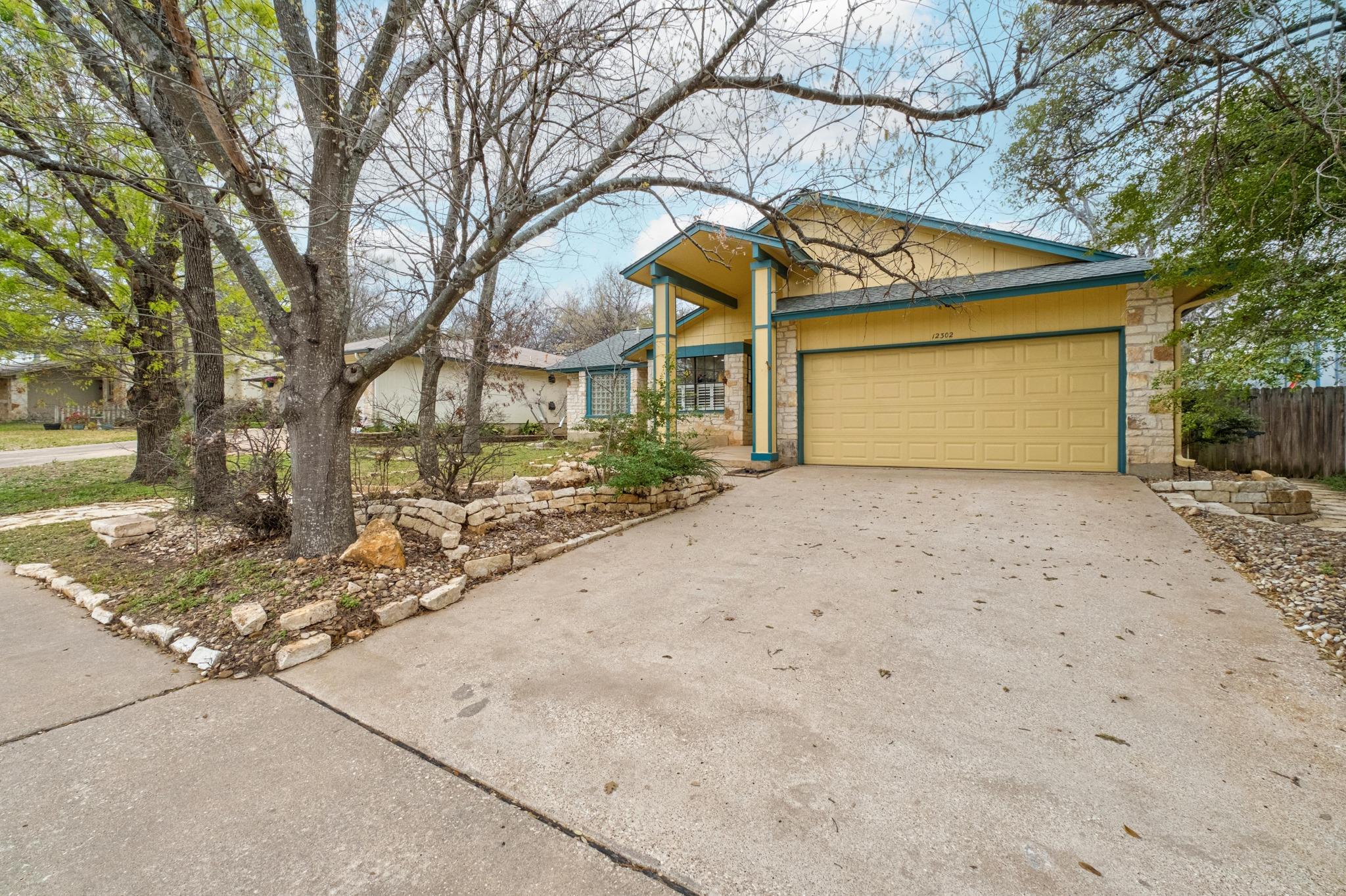 12302 Cabana LN