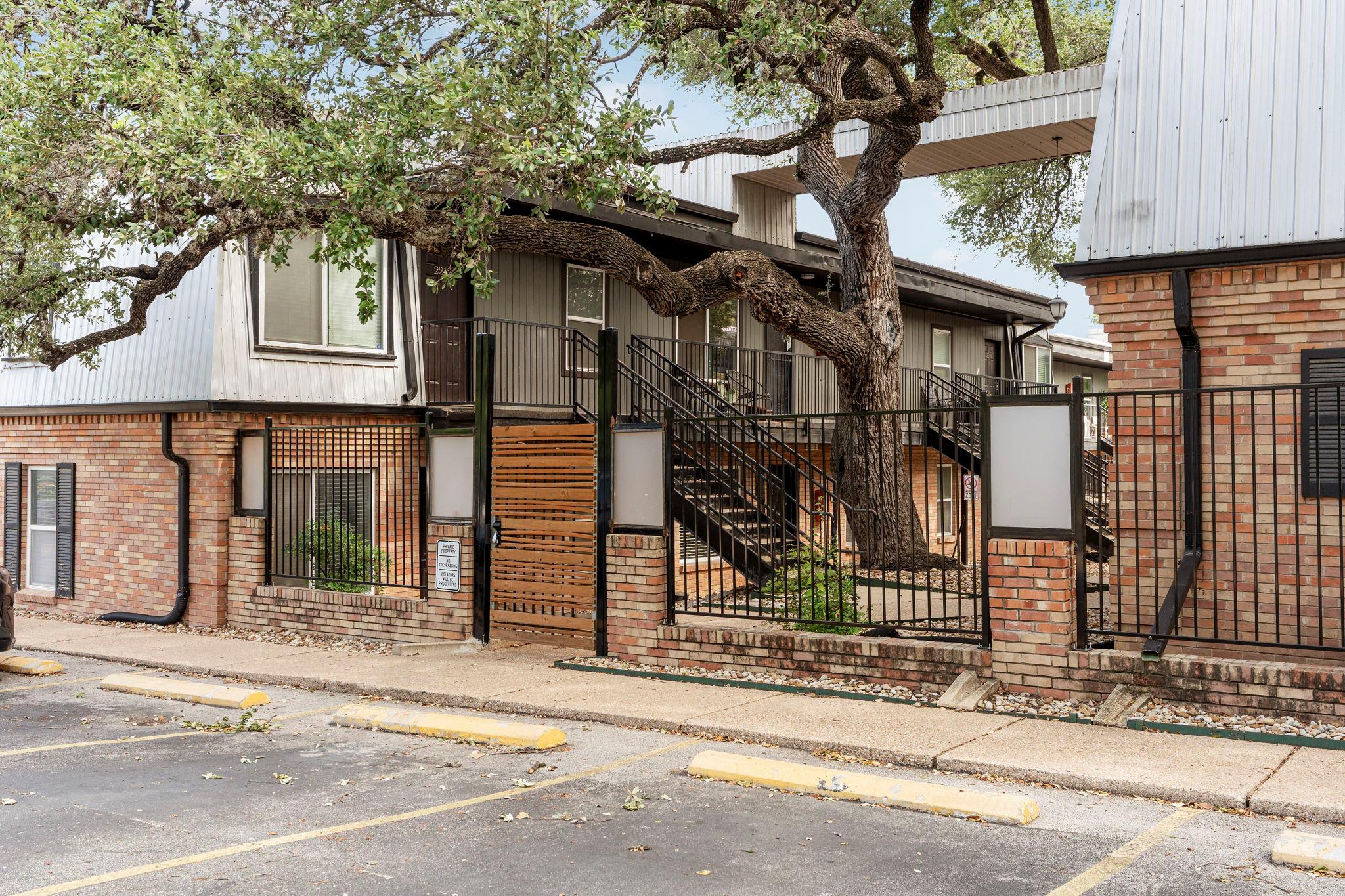 2020 S Congress Ave # 2114