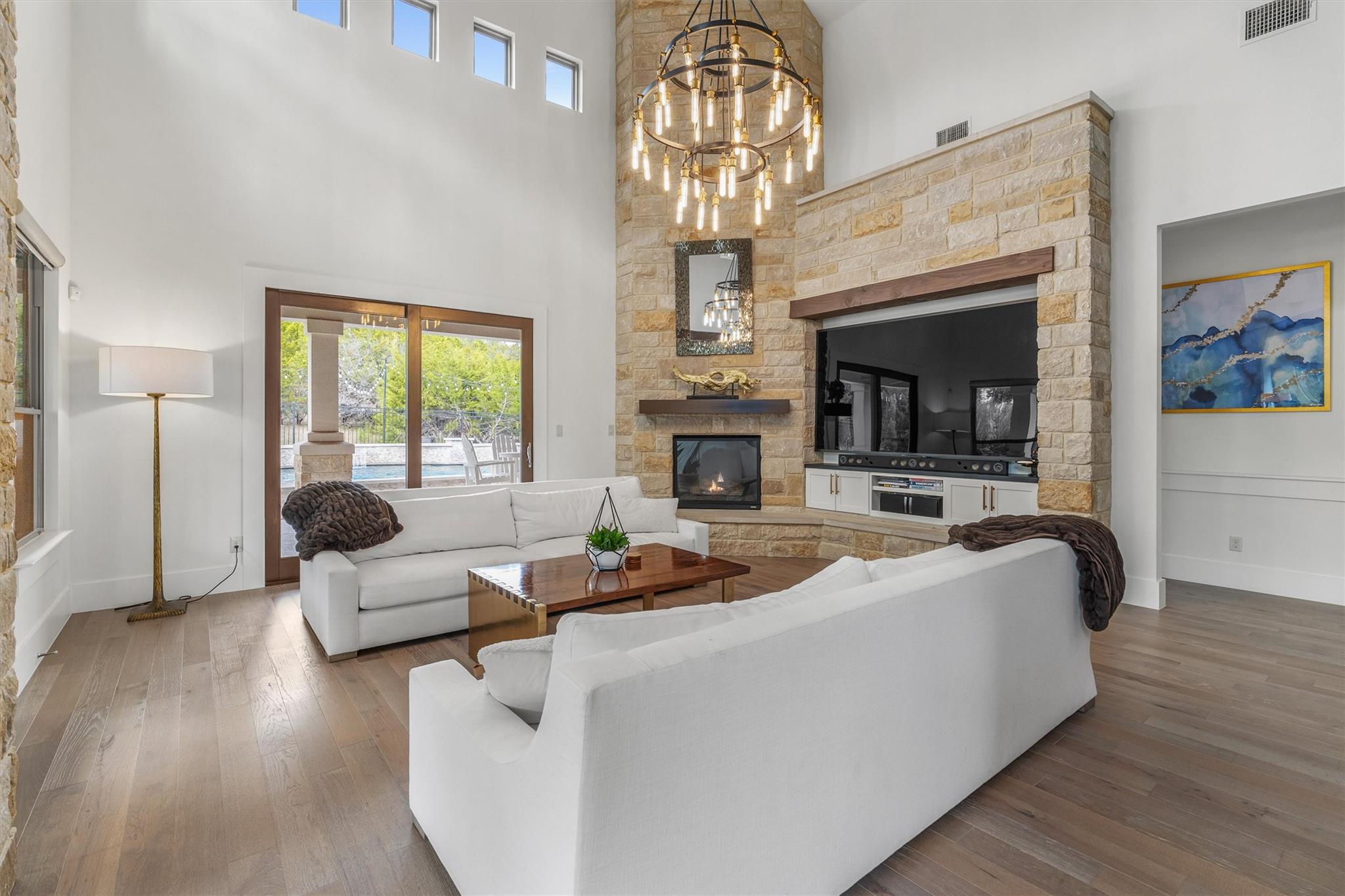 11600 Shoreview Overlook