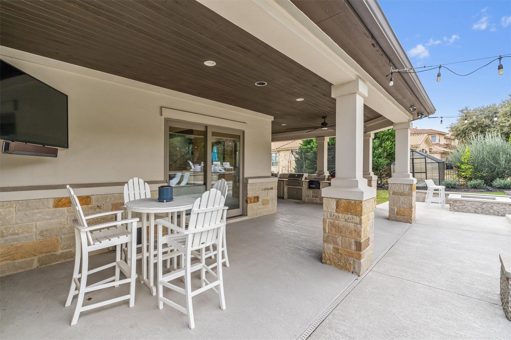 11600 Shoreview Overlook