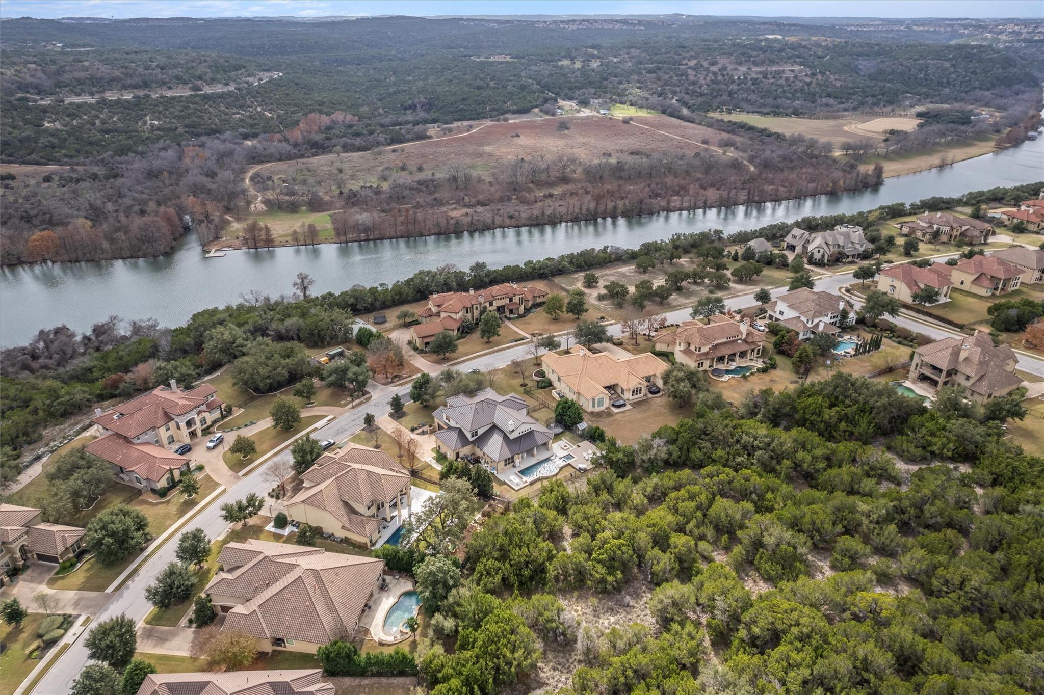 11600 Shoreview Overlook