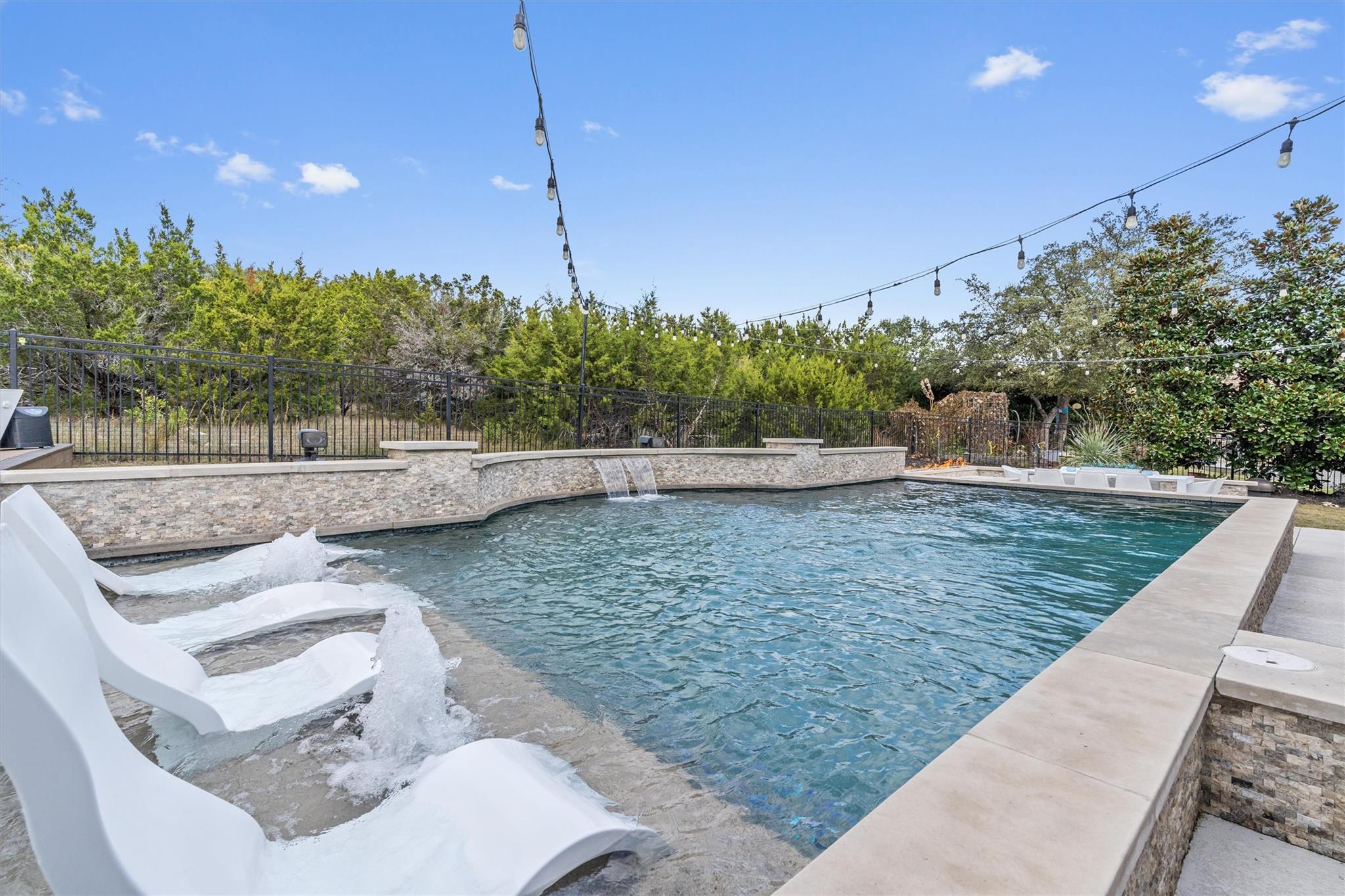 11600 Shoreview Overlook