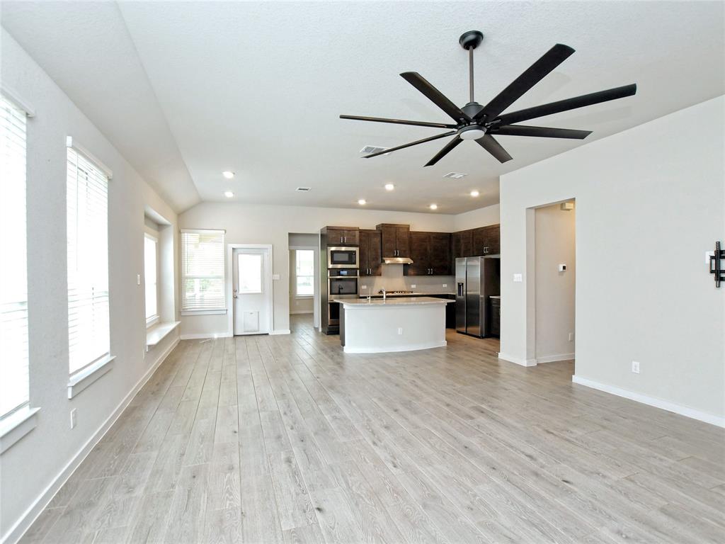 1016 Paddock LN