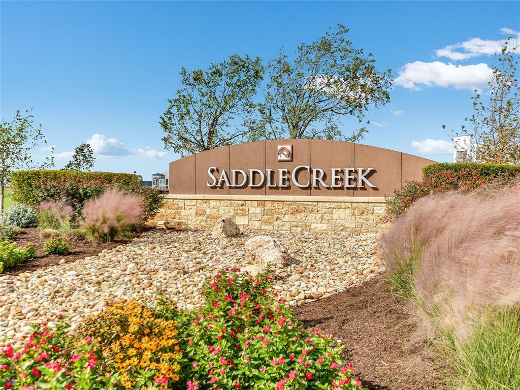 1016 Paddock LN