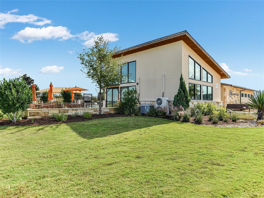 1016 Paddock LN