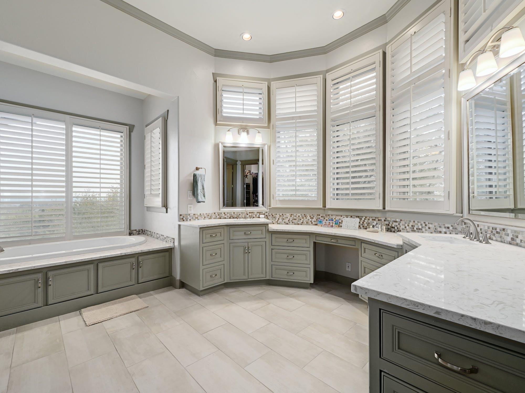 2300 Barton Creek BLVD # 1